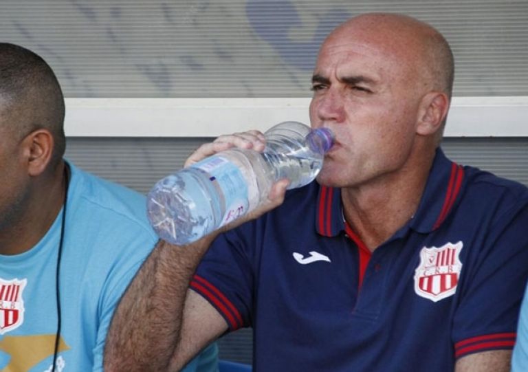 ميجيل أنخيل جاموندي جمال السلامي المدرب الرجاء المغربي السابق