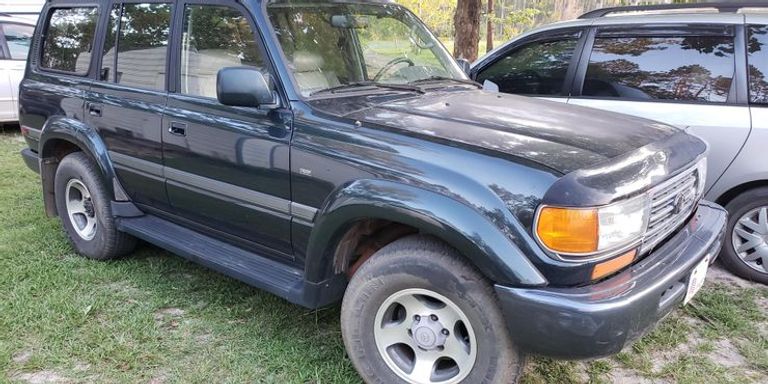 نسخة عام 1997 نسخة عام 1980 من طراز لاند كروزر