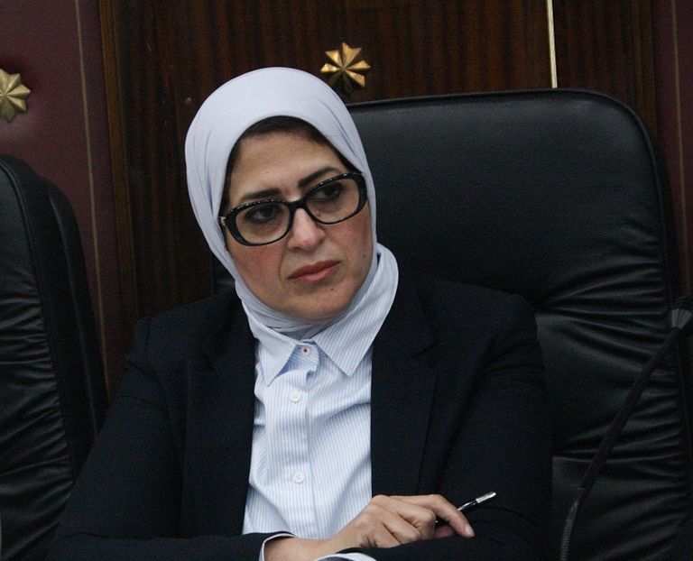 هالة زايد شعار شركة "سينوفاك"