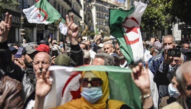 مظاهرة رافضة للانتخابات في الجزائر - أرشيفية الانتخابات في زمن كورونا بالجزائر - (أرشيفية)