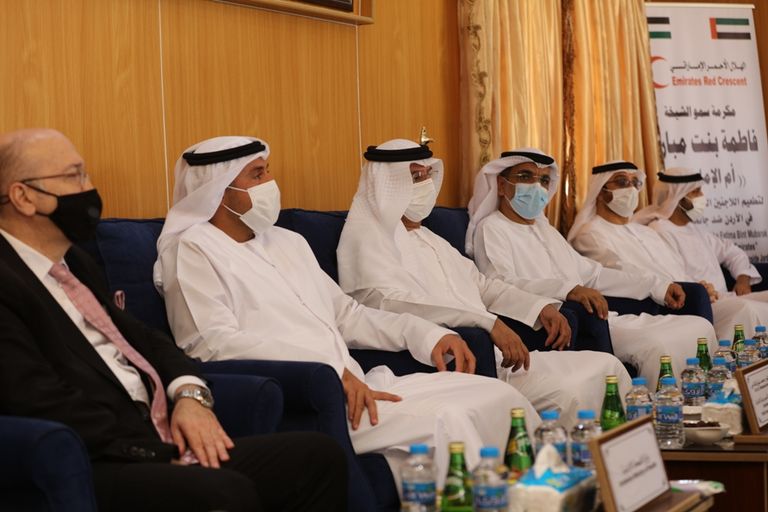 الإمارات تدشن المرحلة الأولى من برنامج تطعيم اللاجئين ضد كورونا بالأردن