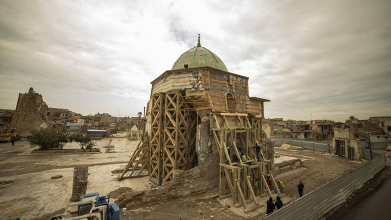 فعاليات معرض بينالي البندقية في دورته الـ17