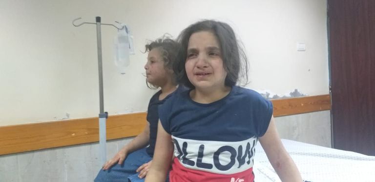 أضرار بفصل دراسي نتيجة القصف على غزة