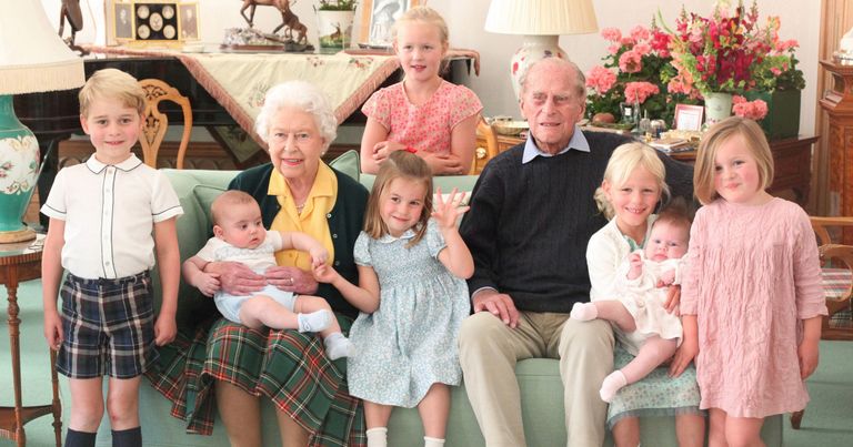 الملكة إليزابيث الثانية وابنة حفيدها، الأميرة شارلوت