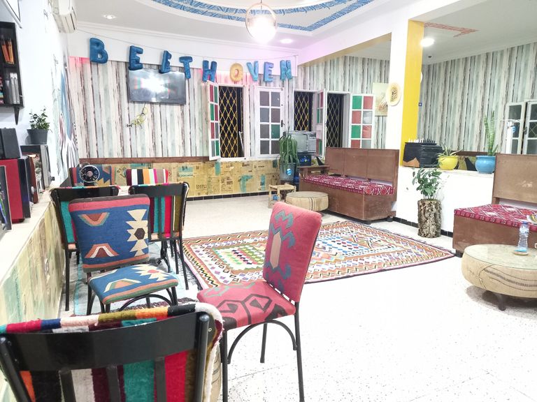 أحمد العبيدي صاحب المركز الثقافي بيتهوفن