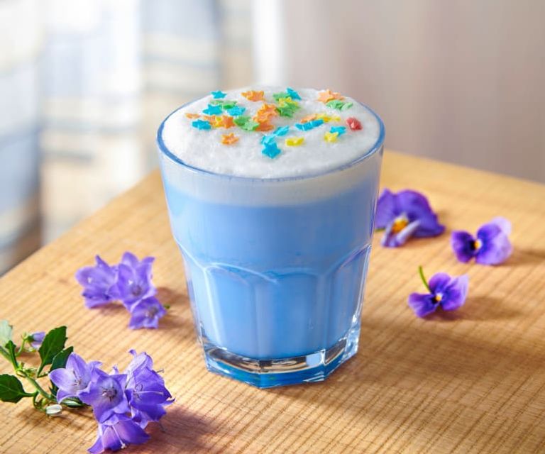 كوب من حليب "يونيكورن"