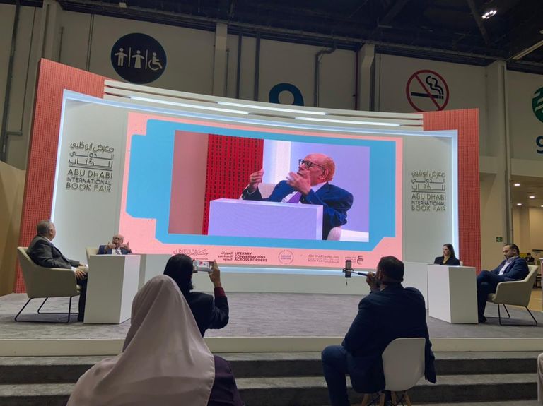 الناقد الأدبي صلاح فضل