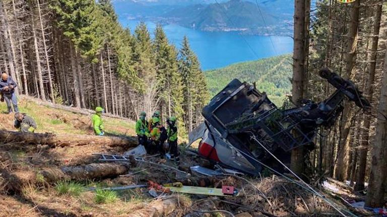 حادث التلفريك في إيطاليا