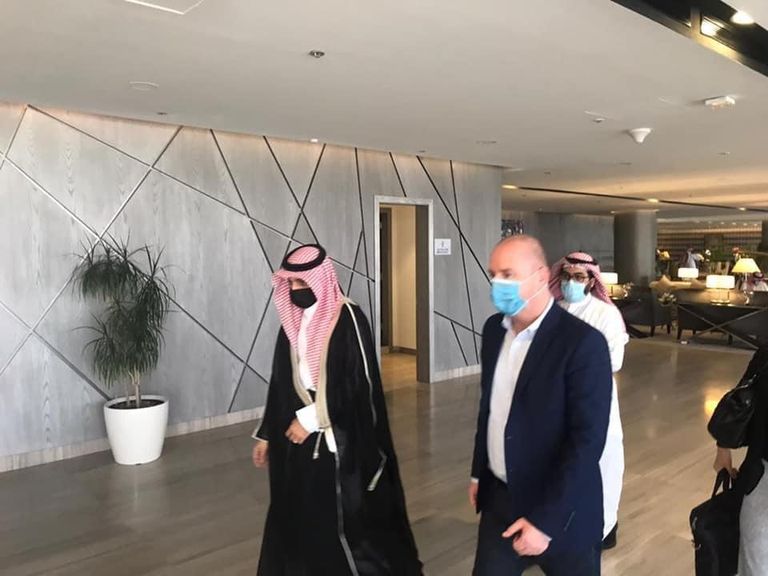 صورة متداولة لوصول الوزير السوري