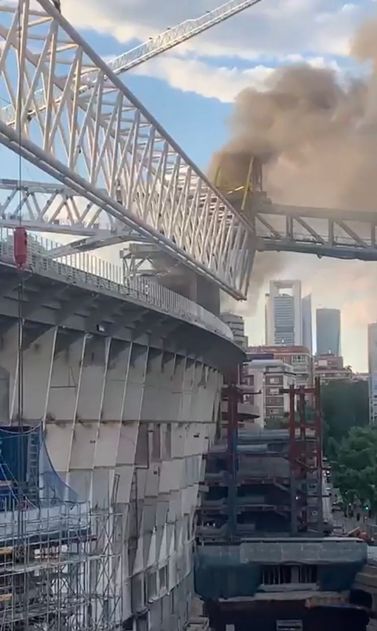 حريق في ملعب ريال مدريد