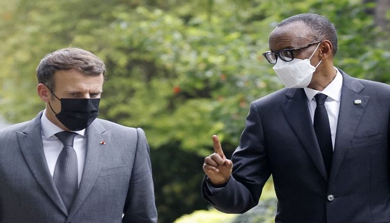 الرئيس الفرنسي إيمانويل ماكرون خلال زيارته لرواندا- أ.ف.ب