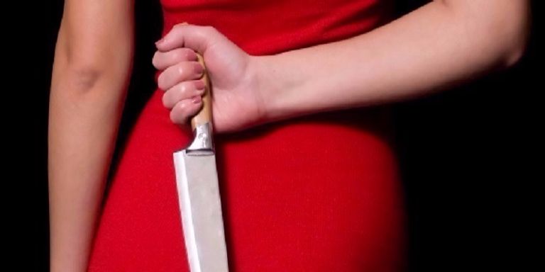 السيدة ألقت جثة زوجها بجوار المنزل