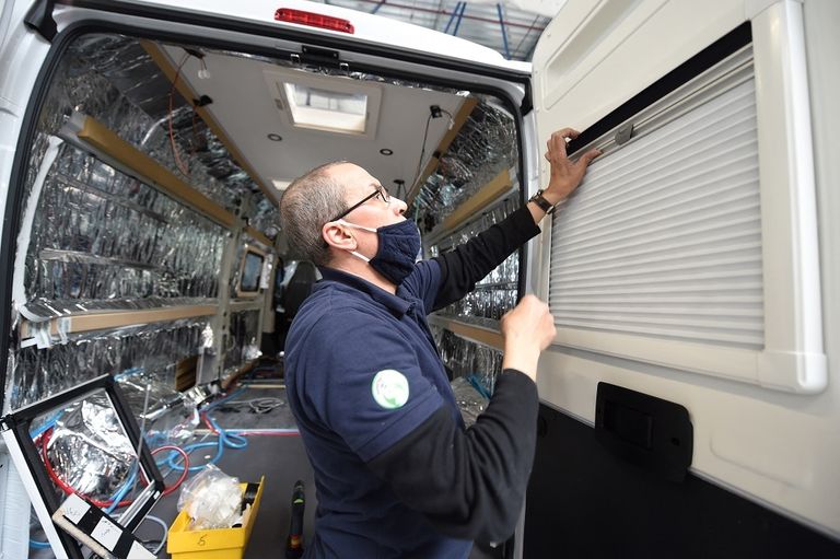 تثبيت الحمام الإيطالي في منزل متنقل بمصنع مجموعة Pilote