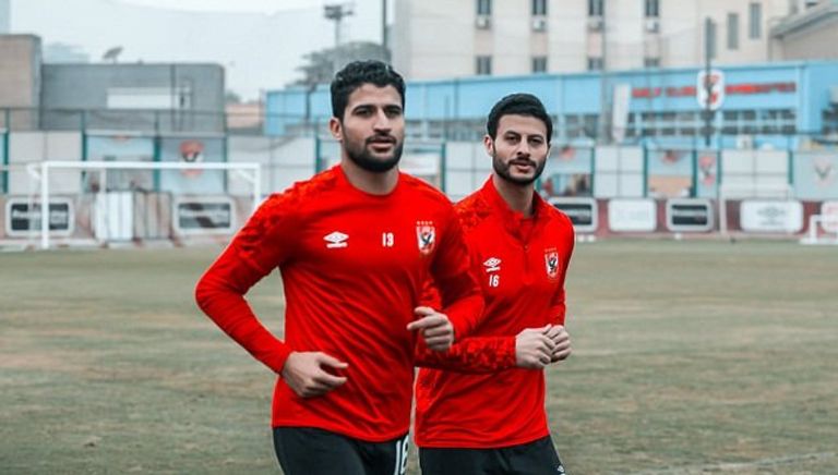 محمد الشناوي وعلي لطفي الأهلي المصري بطل كأس السوبر الأفريقي