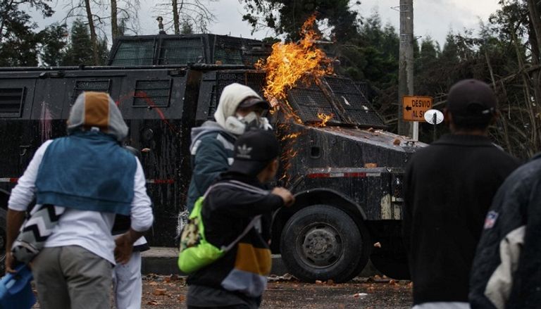 جانب من الاشتباكات التي تشهدها كولومبيا-أ.ف.ب