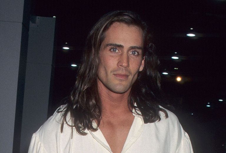 الممثل في مسلسل "طرزان" جو لارا