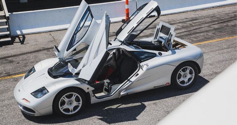 طراز McLaren F1 #044 طراز Aston Martin DB4 GT Zagato