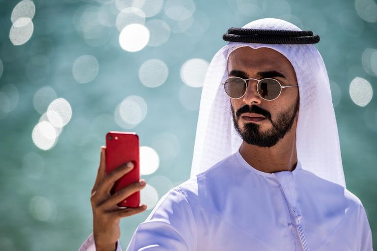 مشهد من مسلسل "المنصة"
