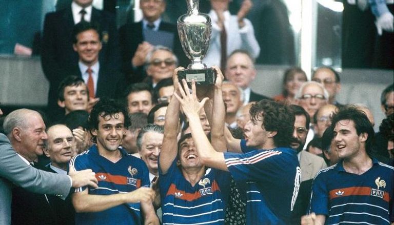 منتخب فرنسا بطل أوروبا 1984