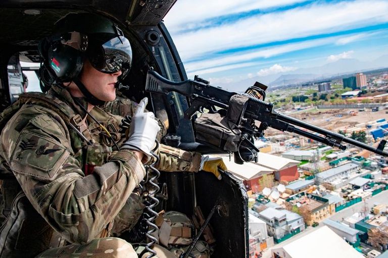 القوات الخاصة البريطانية (SAS) خلال مهمة تدريبية وسط الثلوج- ذا صن