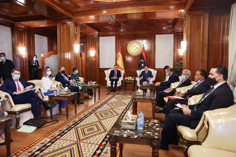 رئيسا وزراء ليبيا وإسبانيا في مؤتمر صحفي