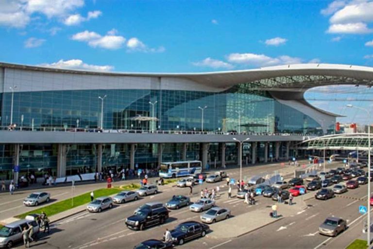 طائرة تستعد للهبوط - أرشيفية