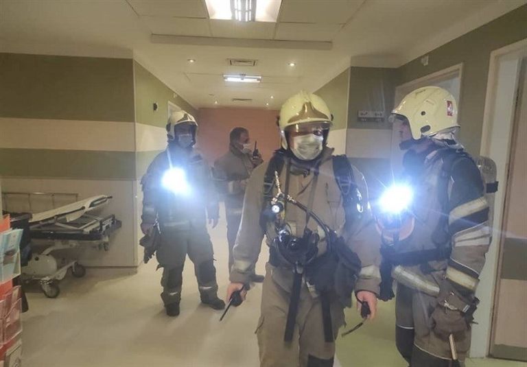 اندلاع حريق بمستشفى من 7 طوابق وسط طهران