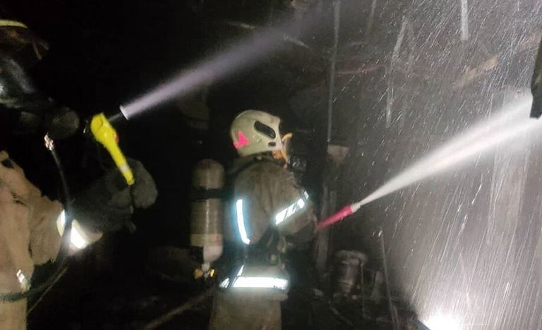 اندلاع حريق بمستشفى من 7 طوابق وسط طهران