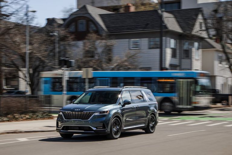 طراز كيا "كارنيفال" طراز كيا "كارنيفال"