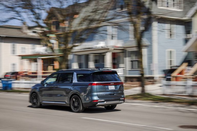 طراز كيا "كارنيفال" طراز كيا "كارنيفال"