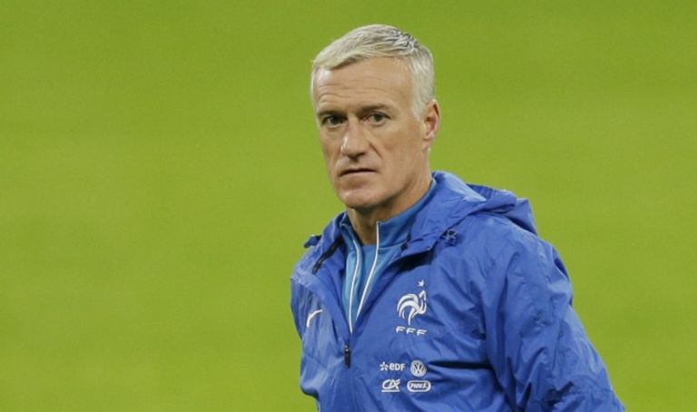 ديدييه ديشامب مدرب منتخب فرنسا منتخب فرنسا بطل يورو 2000