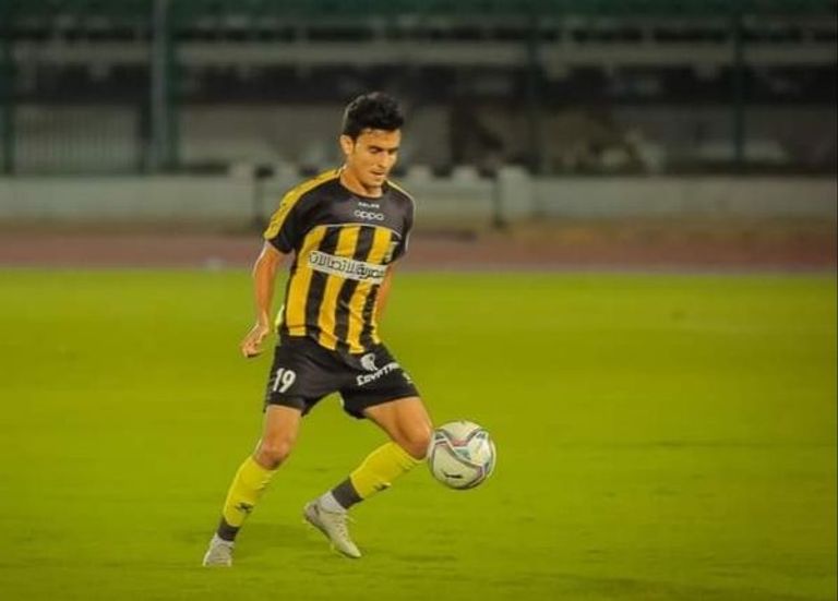 فرجاني ساسي لاعب خط وسط الزمالك