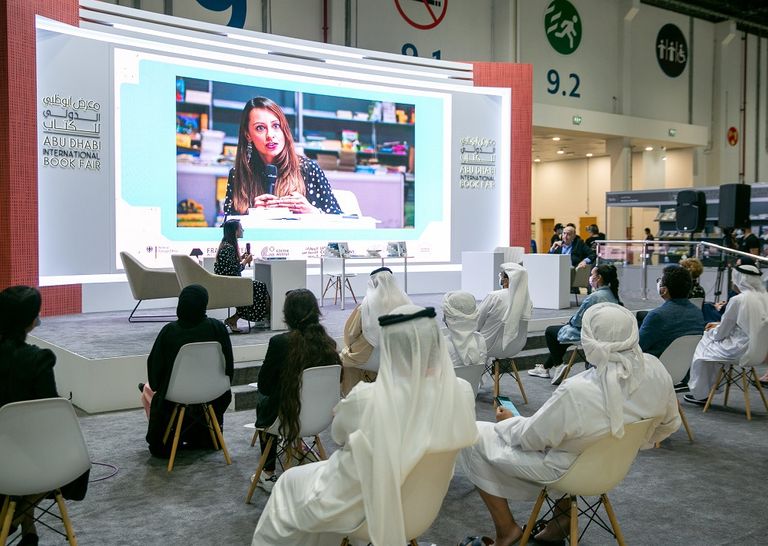 معرض أبوظبي الدولي للكتاب يختتم فعاليات دورته الثلاثين بنجاح لافت
