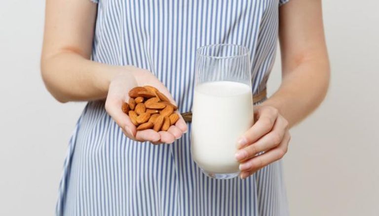 فوائد صحية مذهلة لحليب اللوز