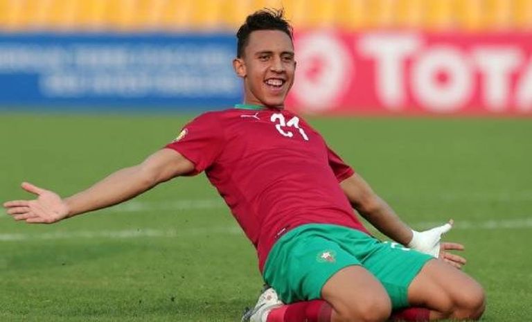 سفيان رحيمي نجم الرجاء البيضاوي ومنتخب المغرب