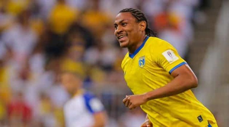 لياندر  تاوامبا مهاجم التعاون السعودي مطلوب في الزمالك