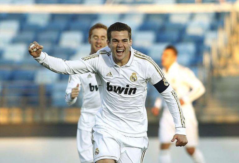 ناتشو فرنانديز لاعب ريال مدريد ناتشو فرنانديز لاعب ريال مدريد