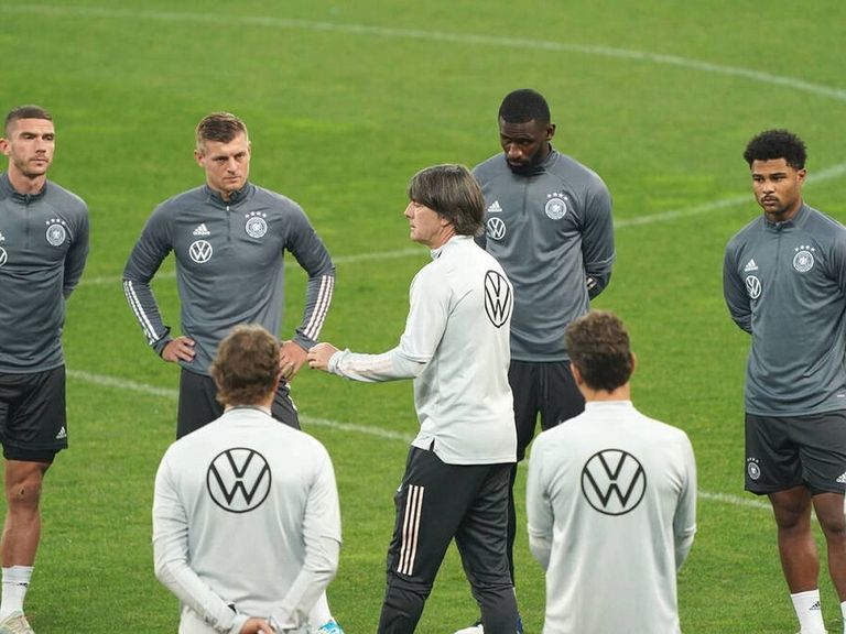 تدريبات منتخب ألمانيا يواخيم لوف مدرب منتخب ألمانيا