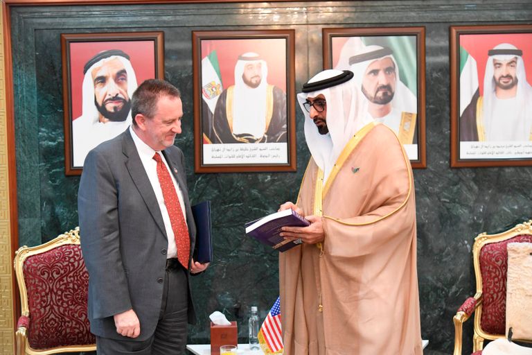 جانب من لقاء محمد بن أحمد البواردي وشون ميرفي