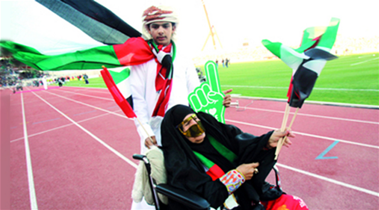 المشجعة الإماراتية "الوالدة أم علي"