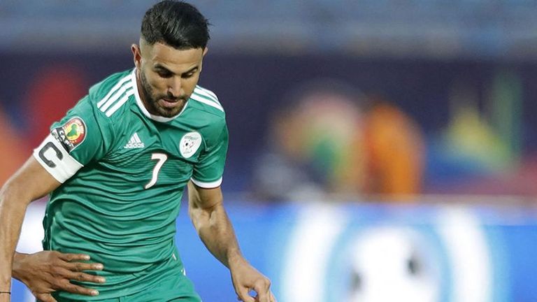 رياض محرز مواجهة سابقة بين تونس والجزائر