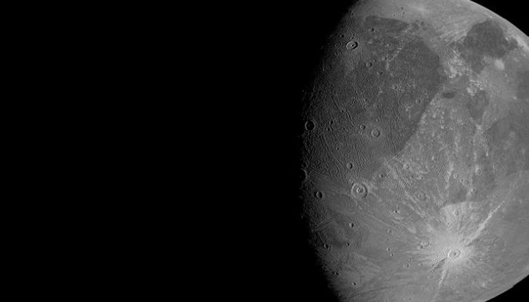 أول صورة لقمر جانيميد منذ عقدين