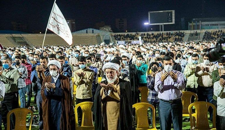 مؤتمرات الانتخابات الإيرانية تتجاهل تعليمات مواجهة كورونا