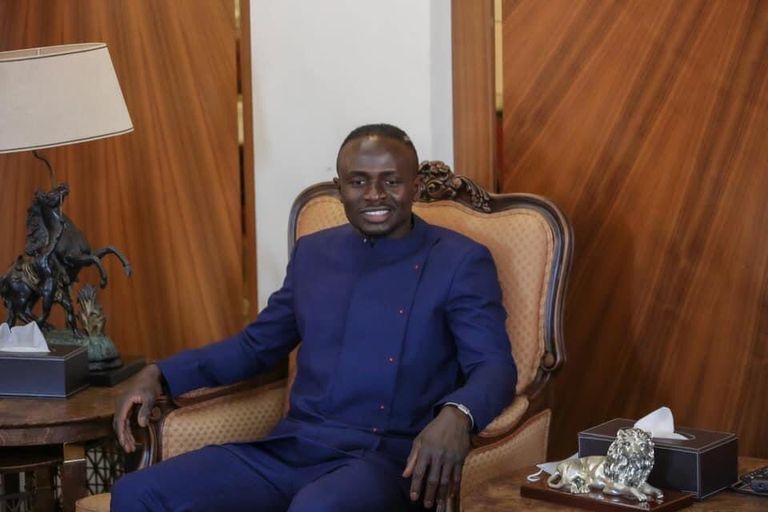 ساديو ماني مع رئيس السنغال