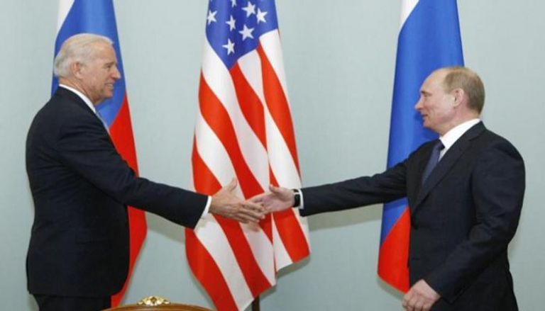 لقاء سابق بين جو بايدن وفلاديمير بوتين