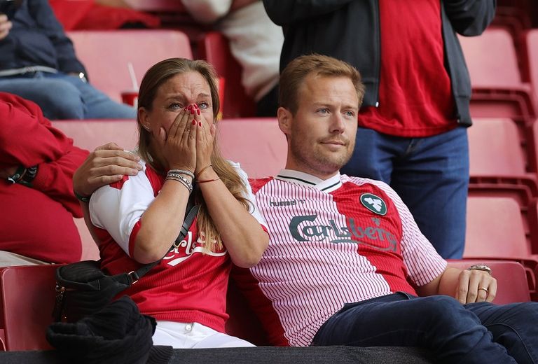 نقل كريستيان إريكسن لاعب منتخب الدنمارك