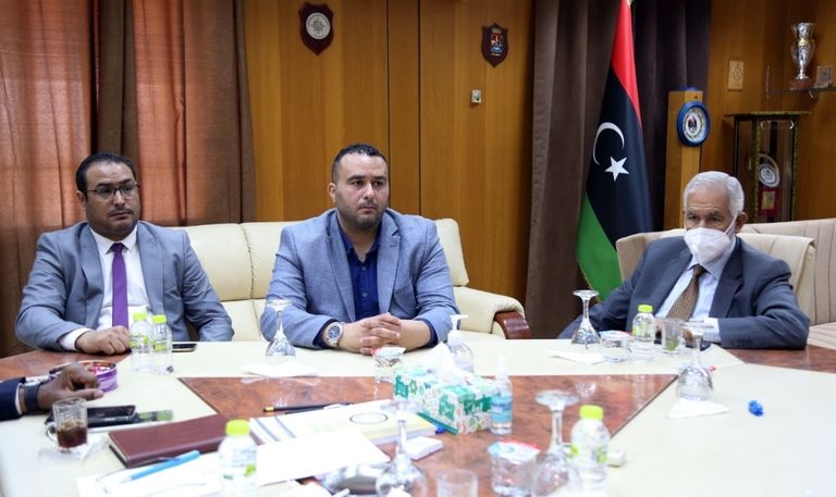 عضوا المجلس الرئاسي ونقيب الأطباء 