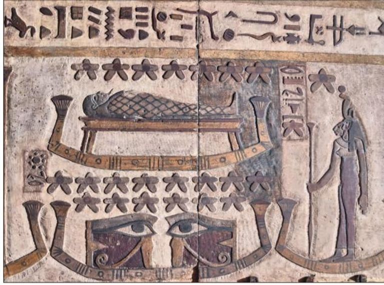 جانب من أعمال الترميم