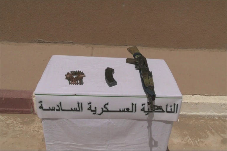 السلاح الذي كان مع الإرهابي المستسلم