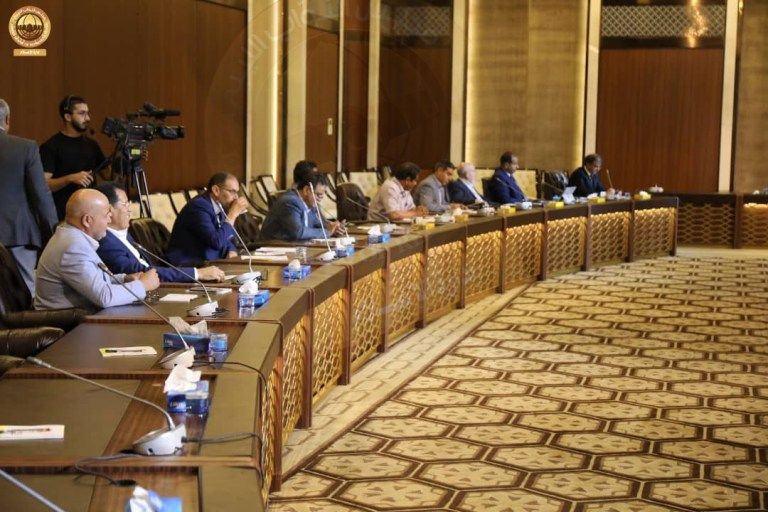 الدبيبة والنائب الأول لرئيس مجلس النواب الليبي خلال الاجتماع